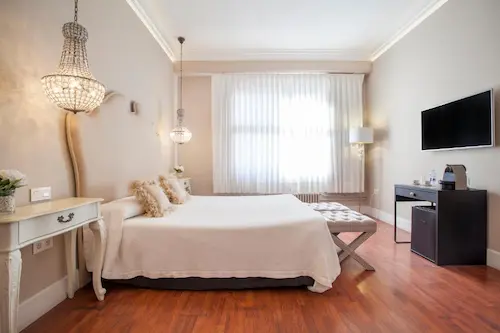 Hi Valencia Boutique Hotel